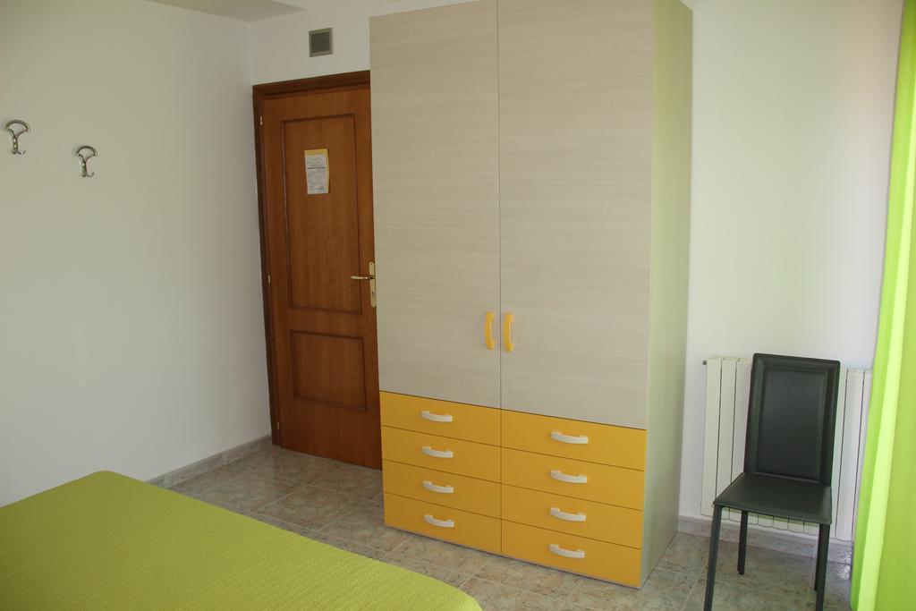 Lucanto Accommodations Calvello Zimmer foto